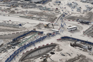 DUBAI, UNITED ARAB EMIRATES: 21 APRIL 2009: Construction of the Burj building, Dubai. (Photo by David Gillanders)
www.davidgillanders.com